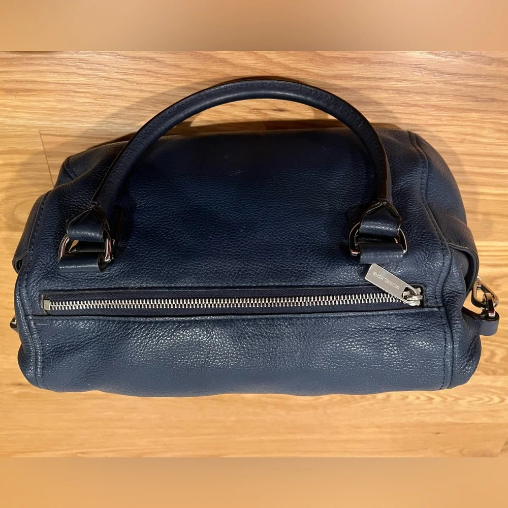 Navy blue Michael Kors bag - Picture 3 of 6